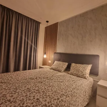 Casa Palmera 2 Only 150 Meters To The Beach, Heated Pool, Wifi, Sat-tv, Terrace, Location, Washing Machine Apartment *