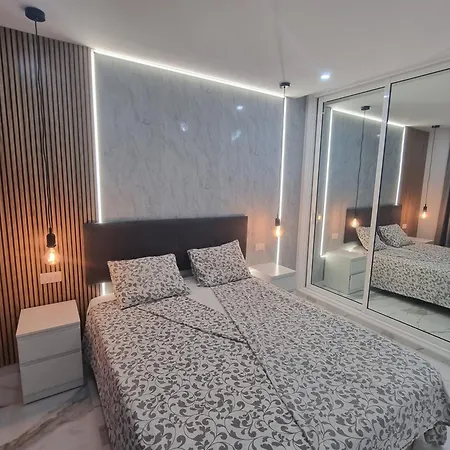 Casa Palmera 2 Only 150 Meters To The Beach, Heated Pool, Wifi, Sat-tv, Terrace, Location, Washing Machine * Playa de las Americas (Tenerife)