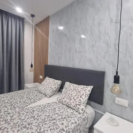 Apartment Casa Palmera 2 Only 150 Meters To The Beach, Heated Pool, Wifi, Sat-tv, Terrace, Location, Washing Machine